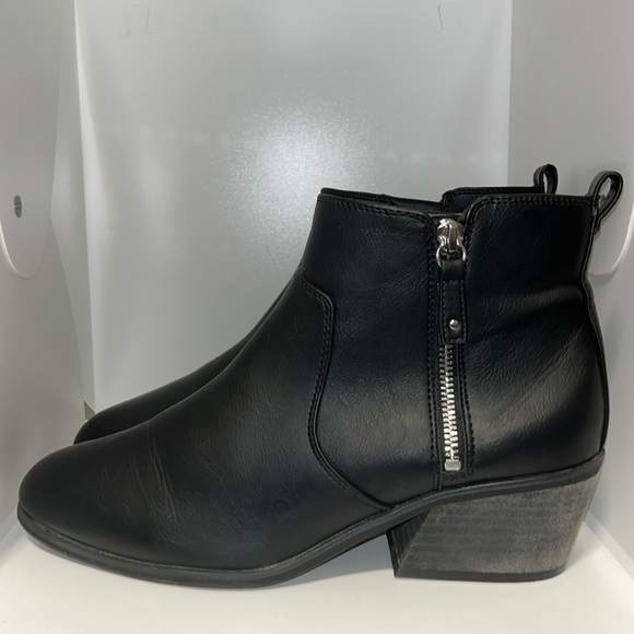 Dr. Scholls Lawless Women’s Western Ankle Boots  Bootie Black Vegan Leather 11 - Picture 1 of 10
